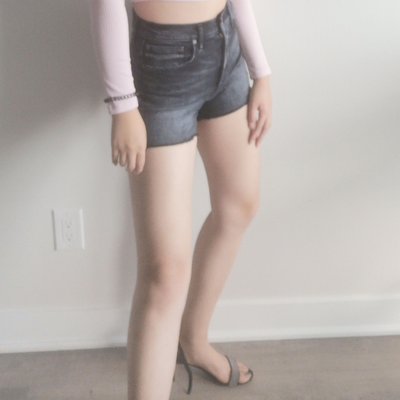 Denim forum Arlo shorts - Picture 7 of 8